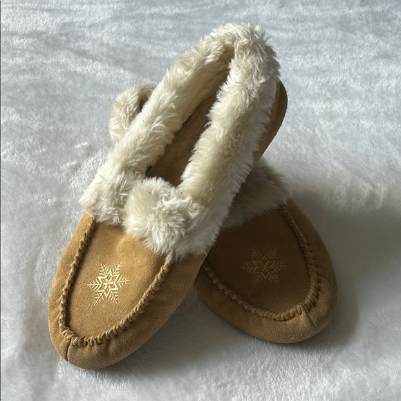 Shoes - Cozy Tan Women's Slippers